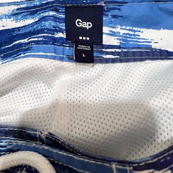 Gap Men's Size Large Swim Trunks Blue Tropical Design Mesh Lining Inner Lining - Picture 3 of 8
